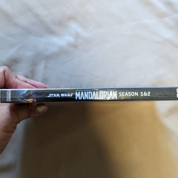 Star Wars The MANDALORIAN The Season 1&2 Collector's Edition DVD - Picture 4 of 6